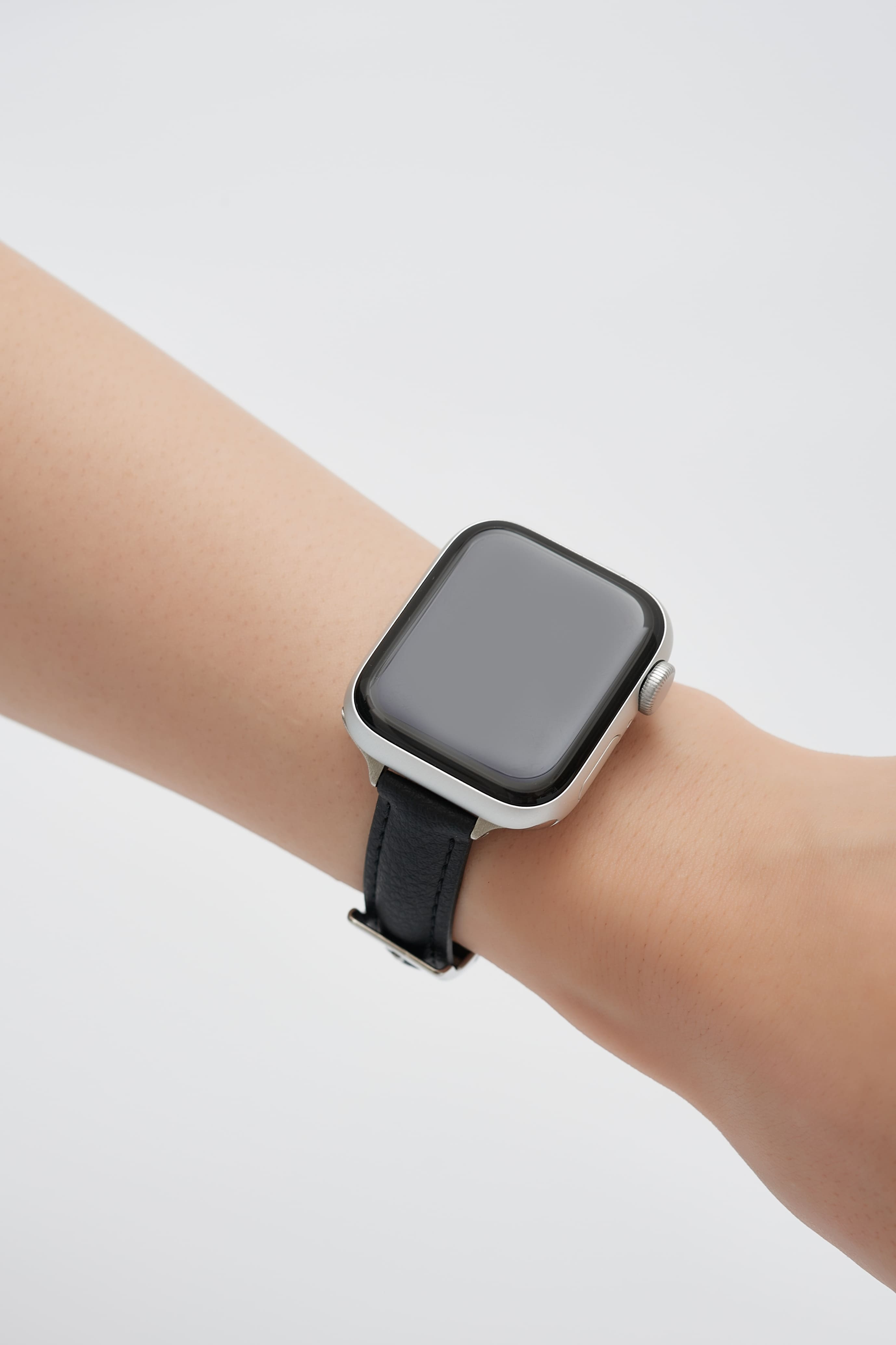 廃棄りんご由来のApple Watch専用バンド Apple 3Way Watch Band