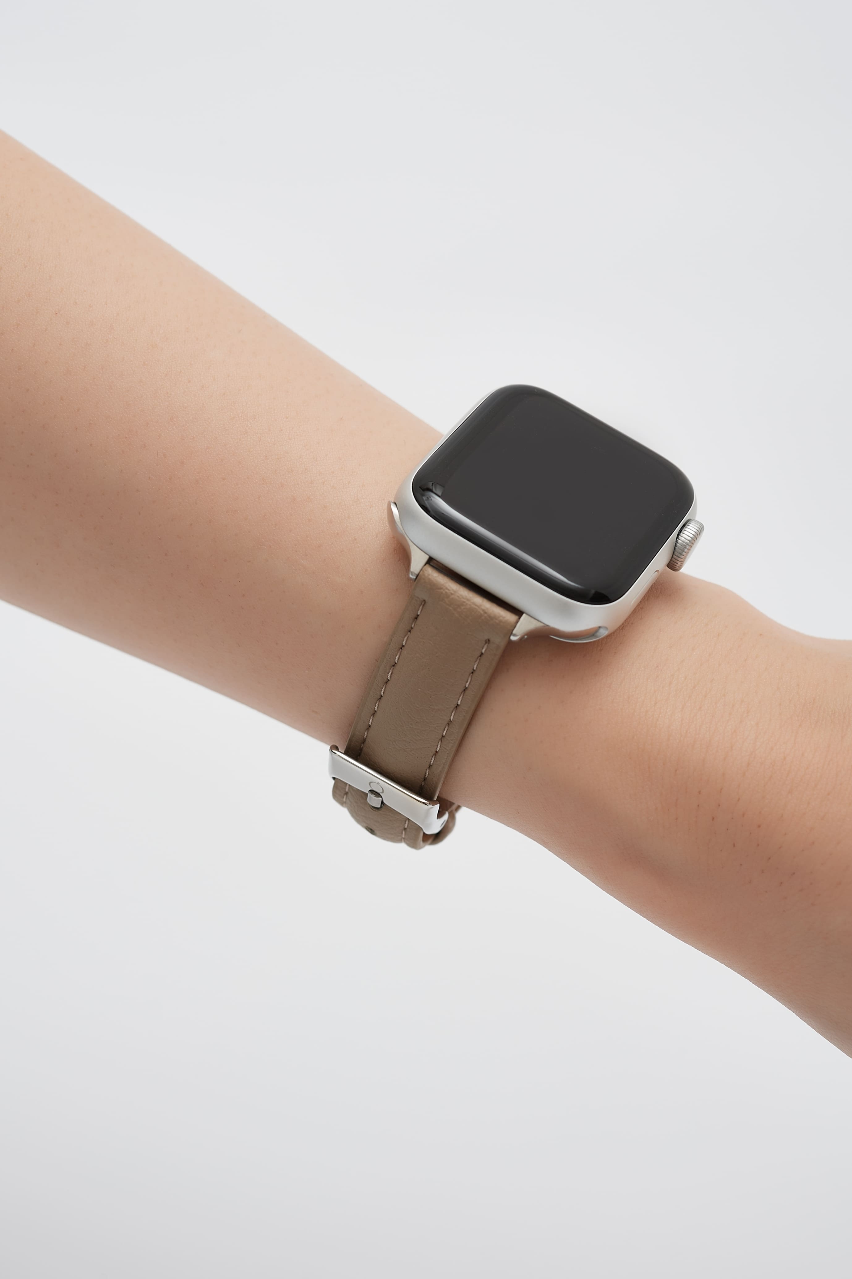 廃棄りんご由来のApple Watch専用バンド Apple 3Way Watch Band