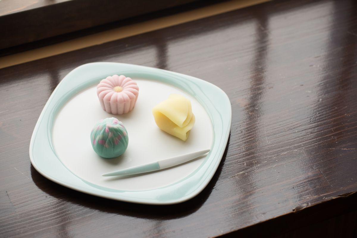 鍋島青磁菓子盆