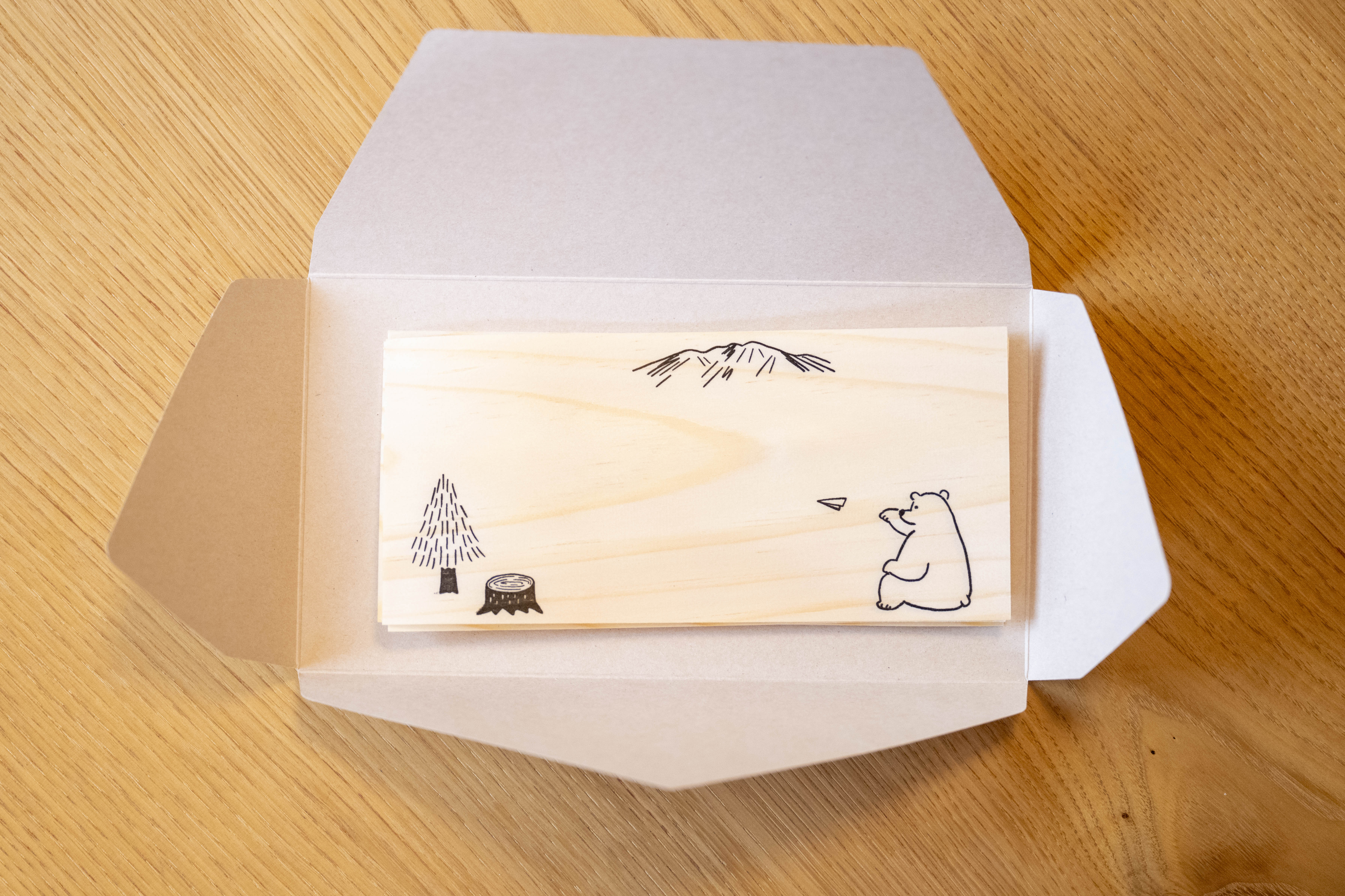 木の一筆箋（信州経木の文具“Shiki bun”）