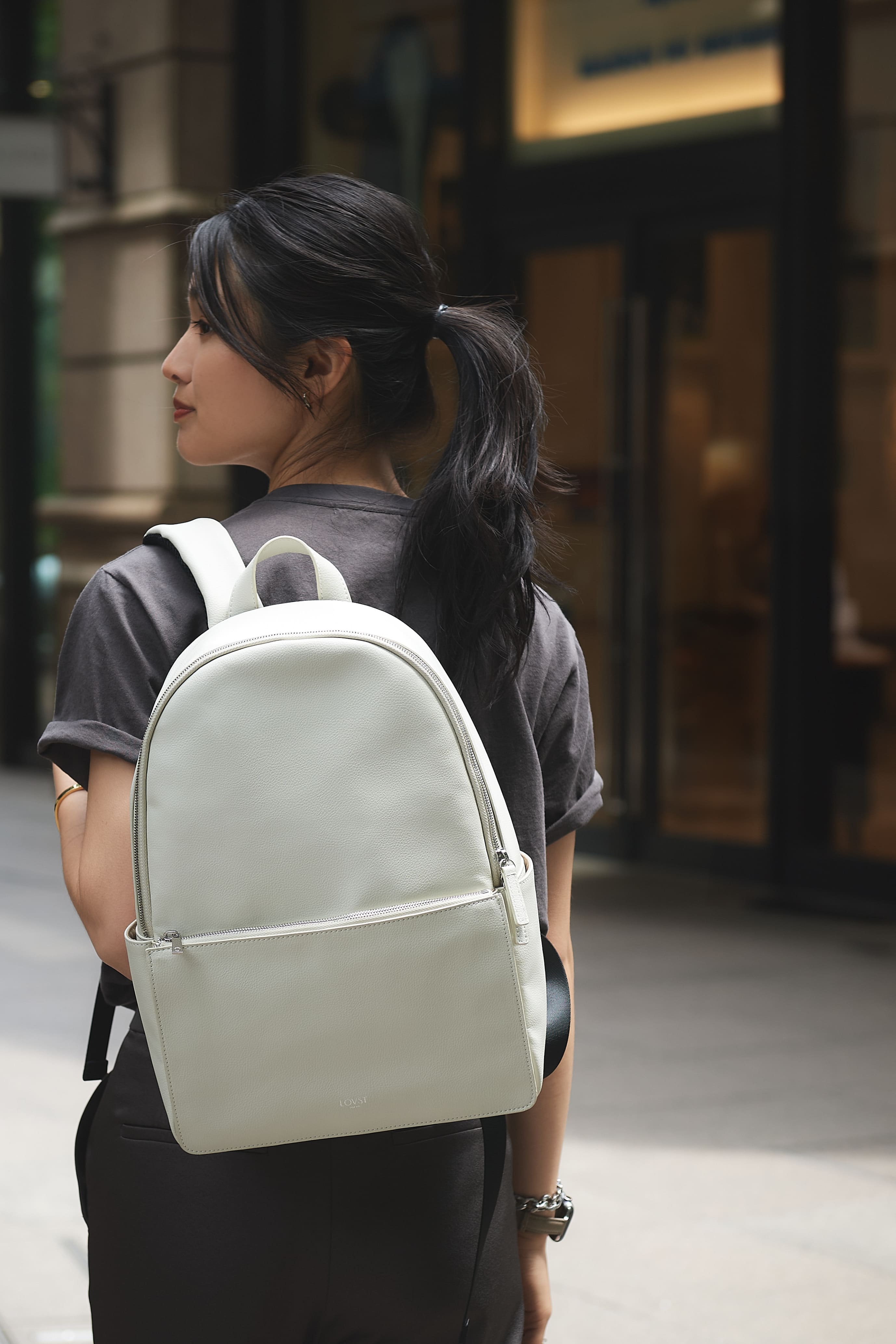 【LOVST TOKYO】廃棄りんご由来のリュックサック「Apple Rucksack」