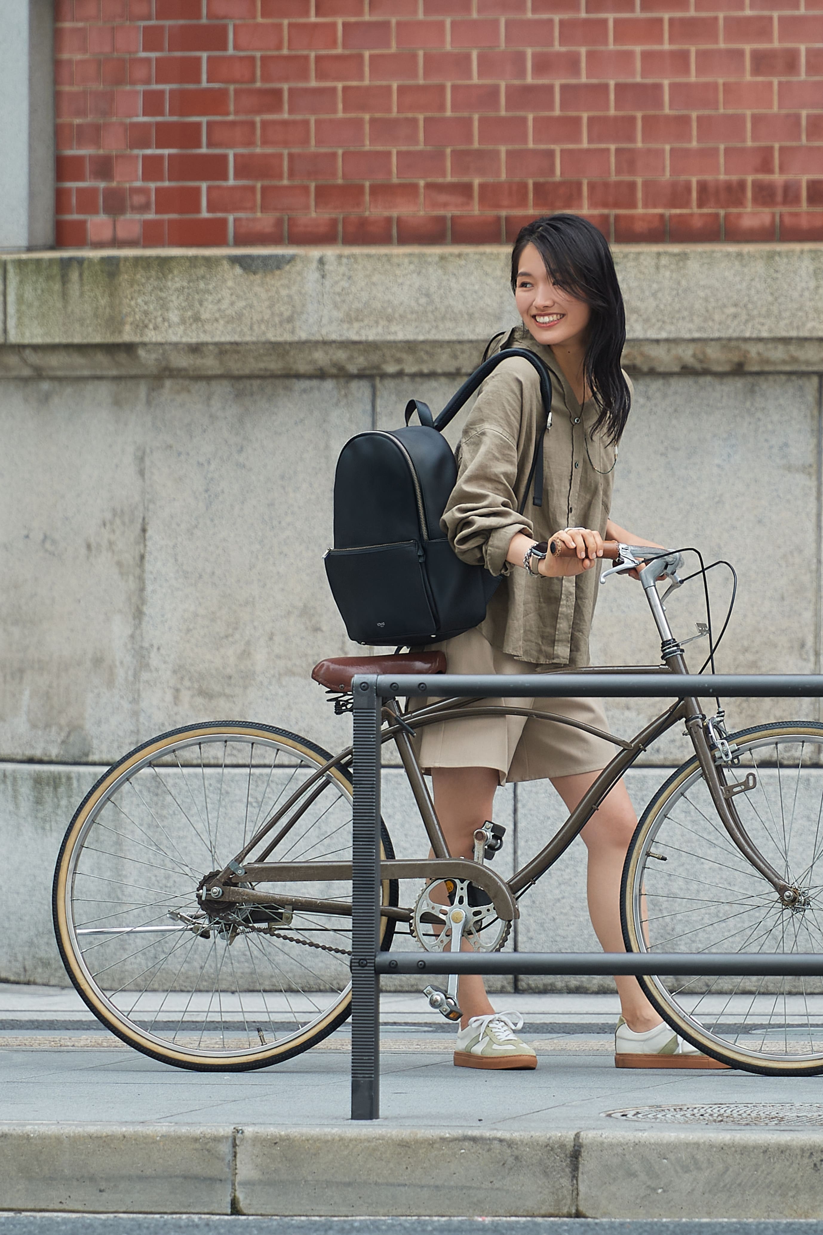 【LOVST TOKYO】廃棄りんご由来のリュックサック「Apple Rucksack」
