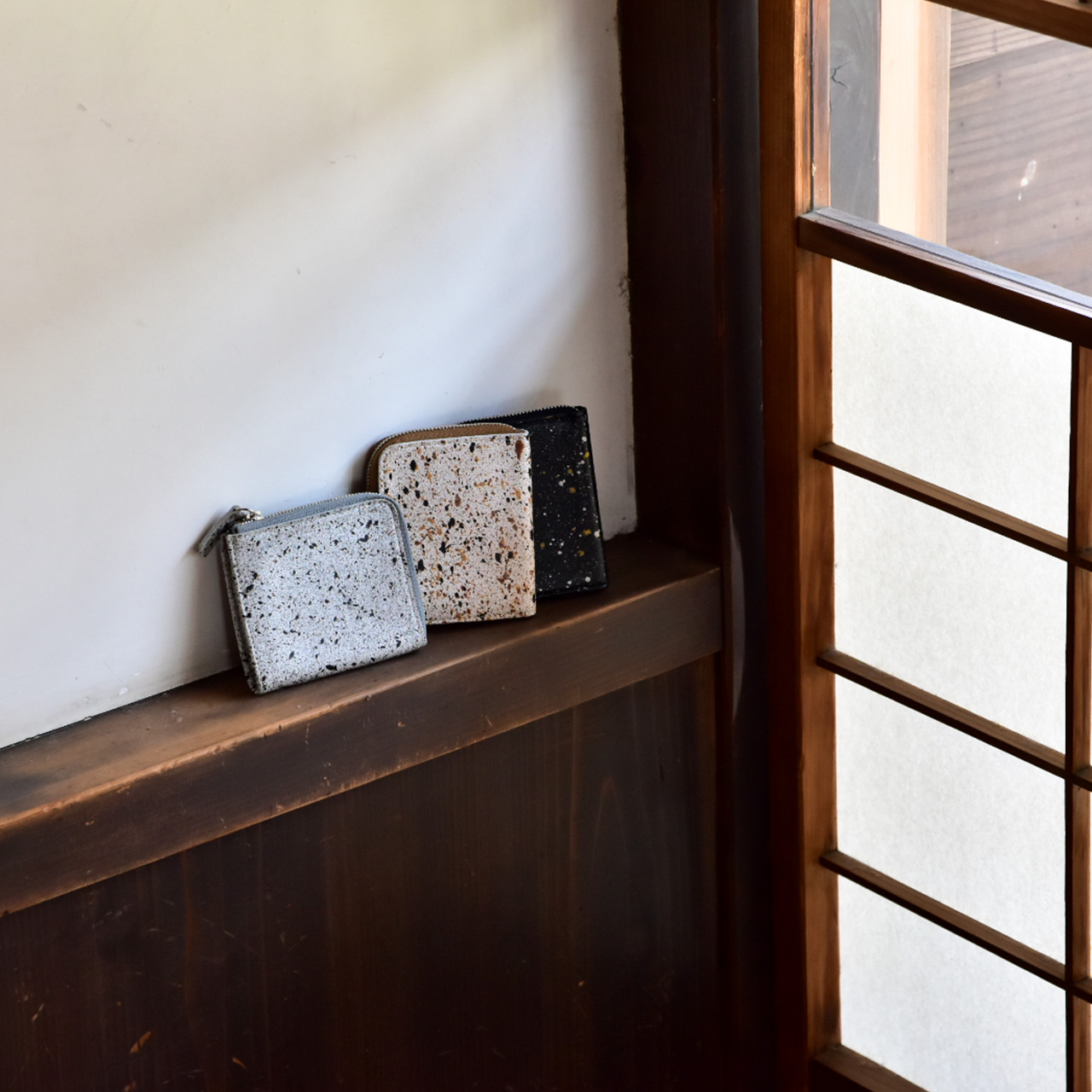 【MIKAGE】HALF ZIP WALLET SMALL / ハーフジップウォレット スモール