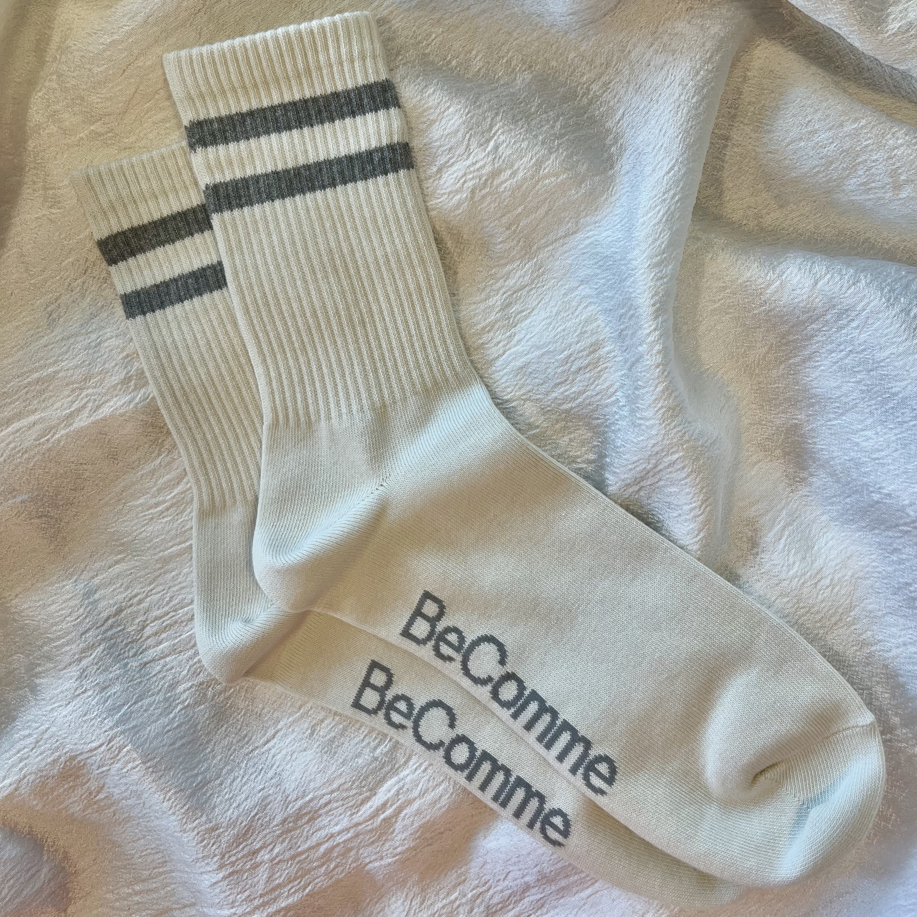 支援に【つながる靴下】BeCommeラインソックス
