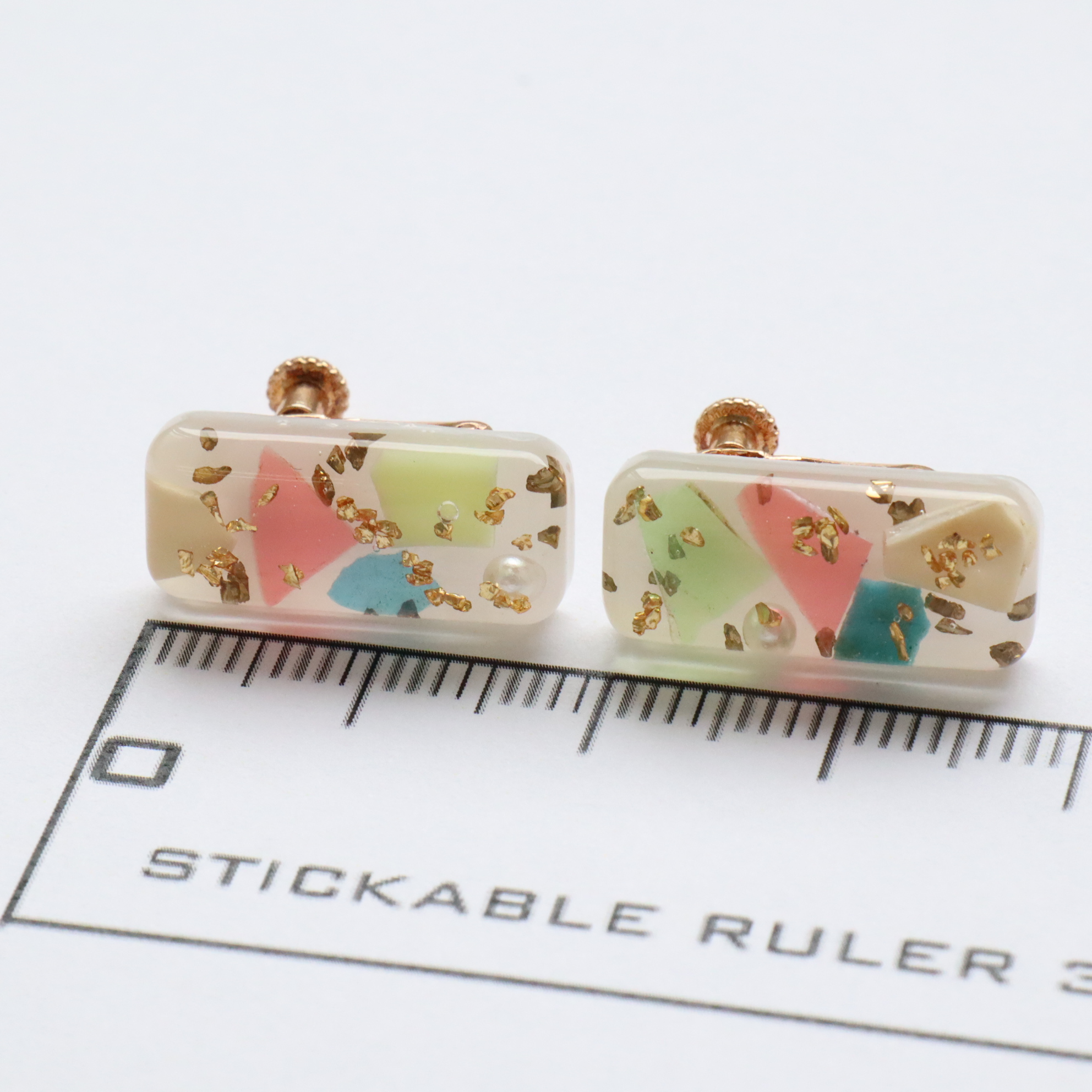 カラフル×長方形ピアス