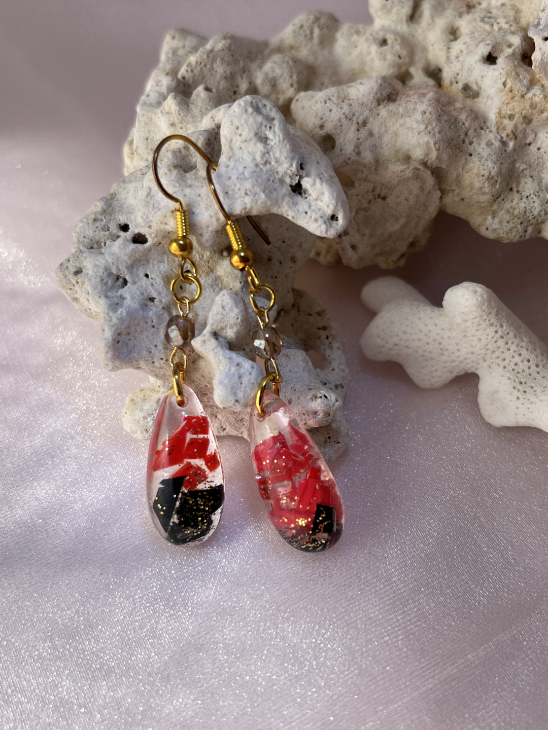 【海想い】紅ゆれるピアス