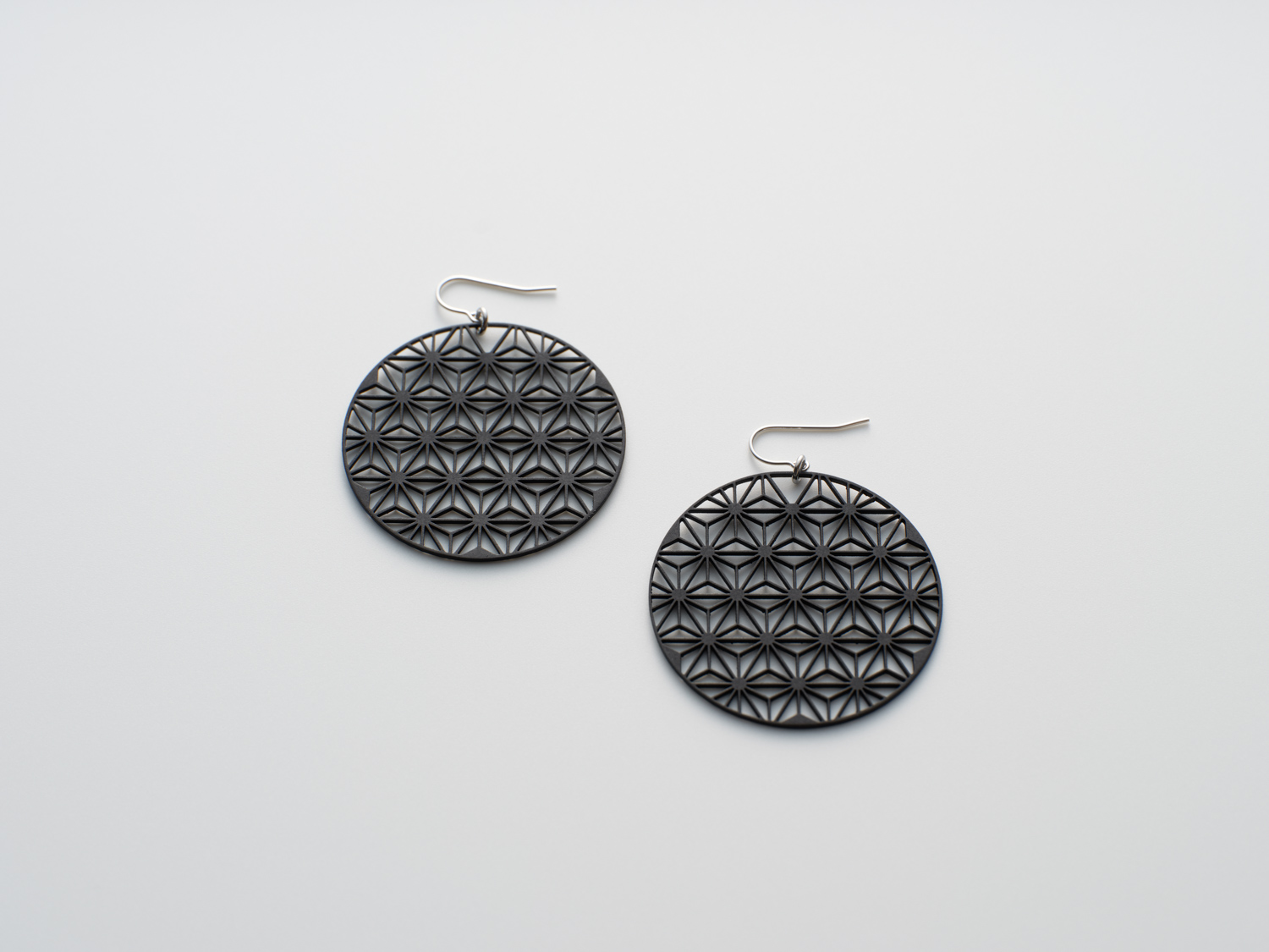 ユニメット ピアス（ブラック）