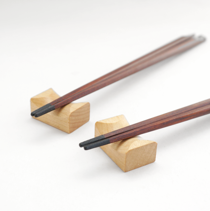 北斎桐箱（天削桜夫婦・枕型箸置き）