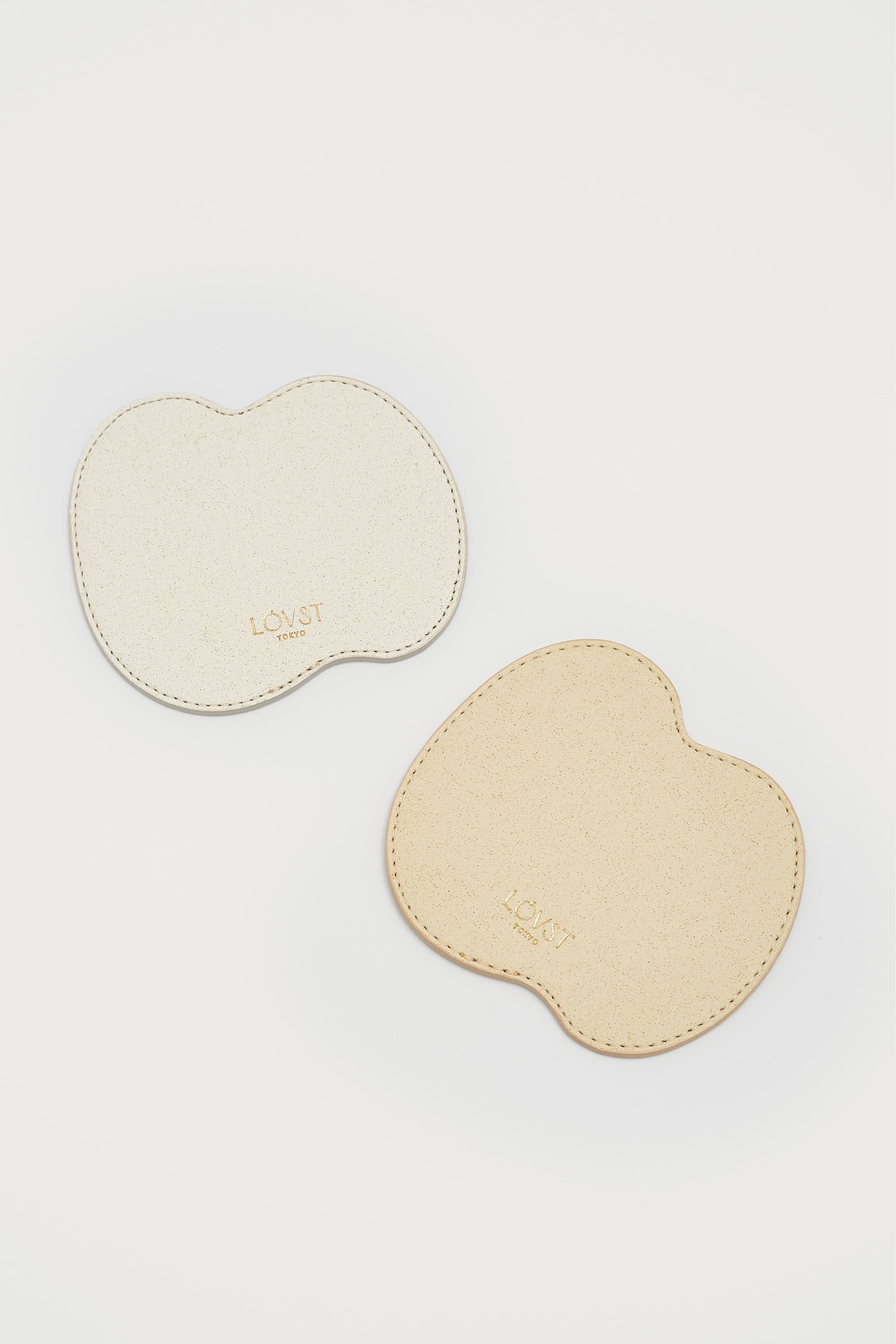 廃棄りんご由来のコースター「Apple Coaster」