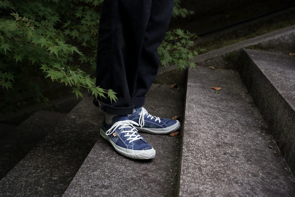 57h shoes - LOW ＜SPINGLE MOVE＞
