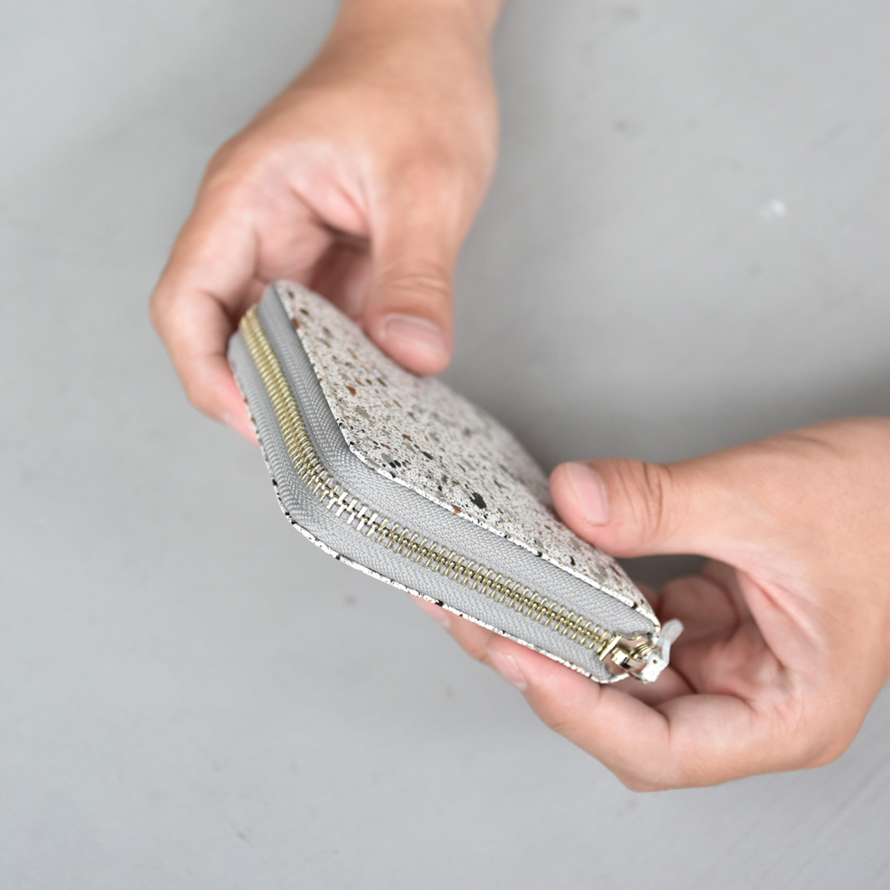 【MIKAGE】MINI ROUND ZIP WALLET / ミニラウンドジップウォレット