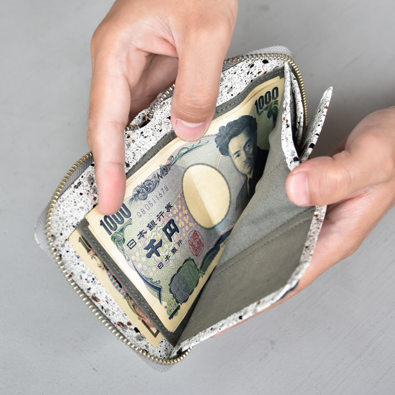 【MIKAGE】MINI ROUND ZIP WALLET / ミニラウンドジップウォレット