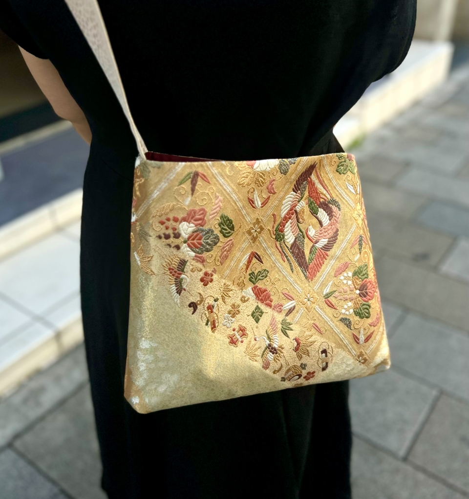 帯の魅力を日常に　襷Shoulder (M)西陣織 宝尽し文様