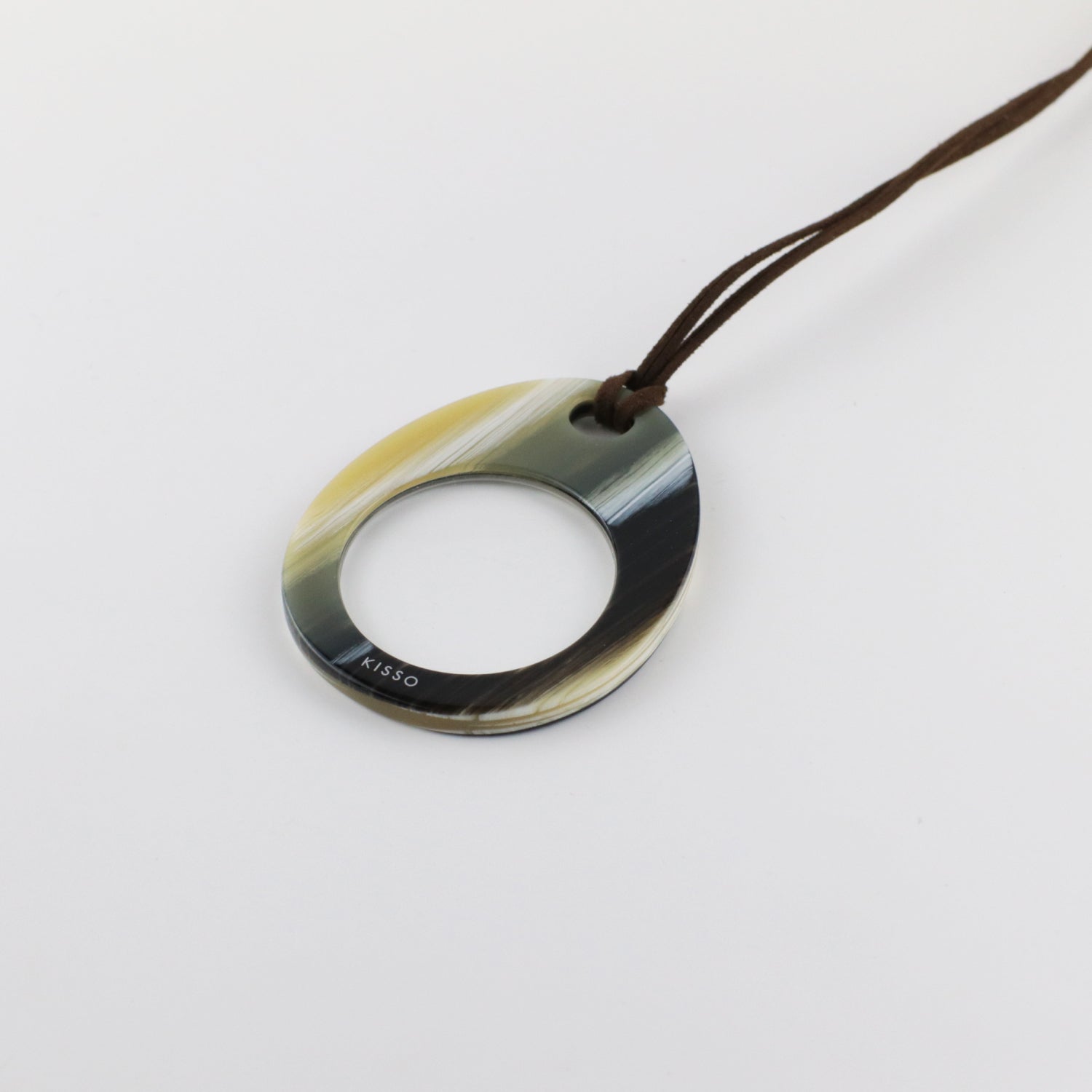 Pendant Loupe 386 yellow horn