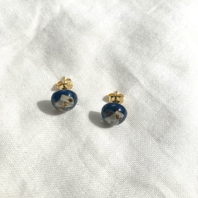 【川から海を守る】navy小粒pierce/earring