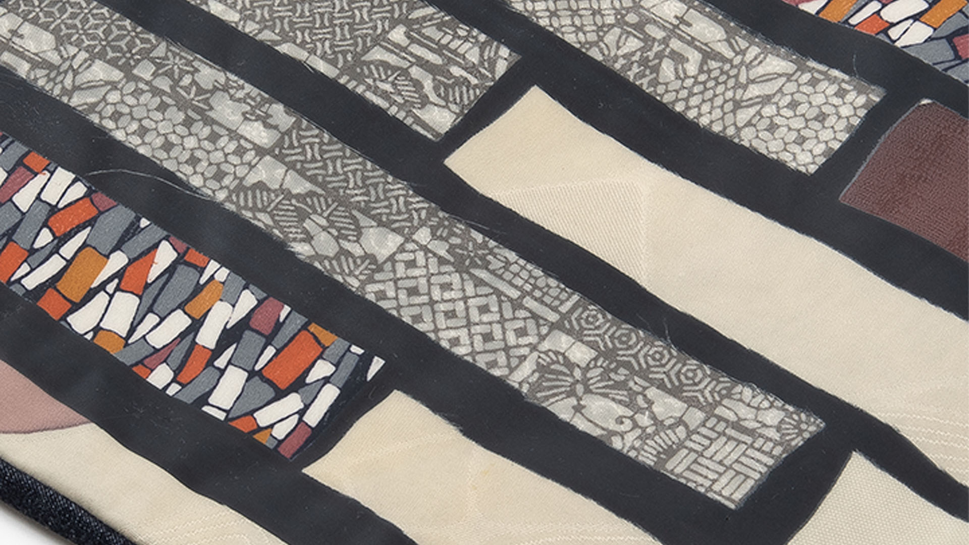 キモノ_クラッチバッグ｜蝶・カラフル・地紋