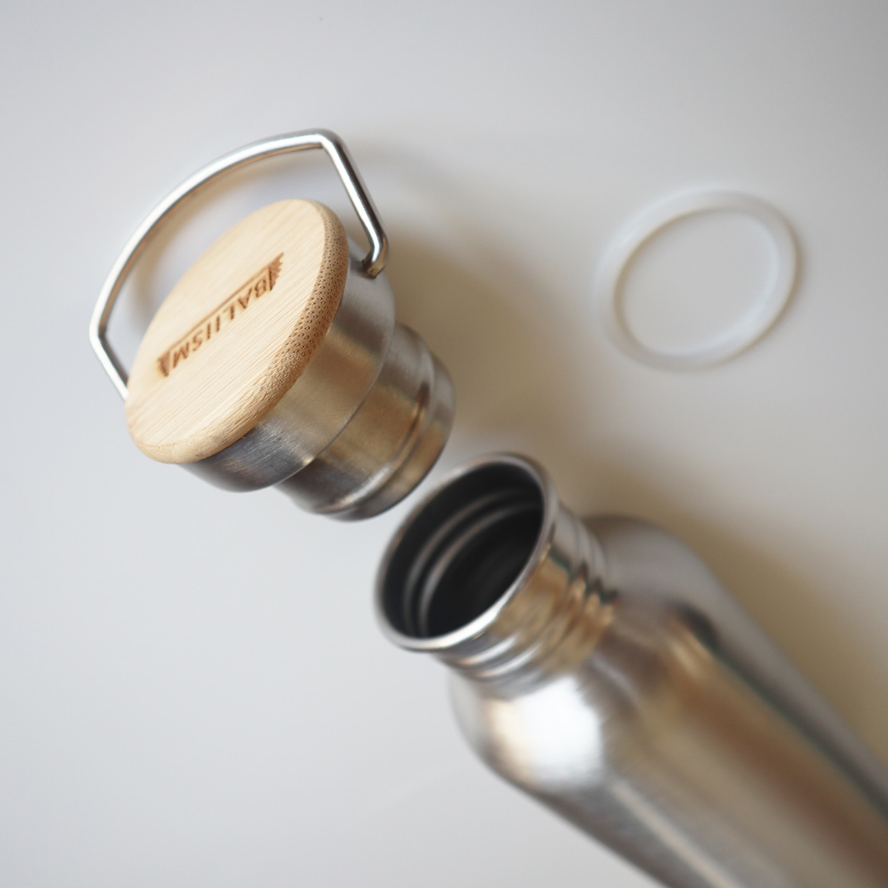 ステンレスマイボトル 750ml - 軽量で機能的な大容量のステンレス水筒 / STAINLESS MY BOTTLE