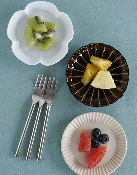 參窯 豆皿揃え三枚組（作山窯/グレー、カネコ小兵/茄子紺ブルー、深山