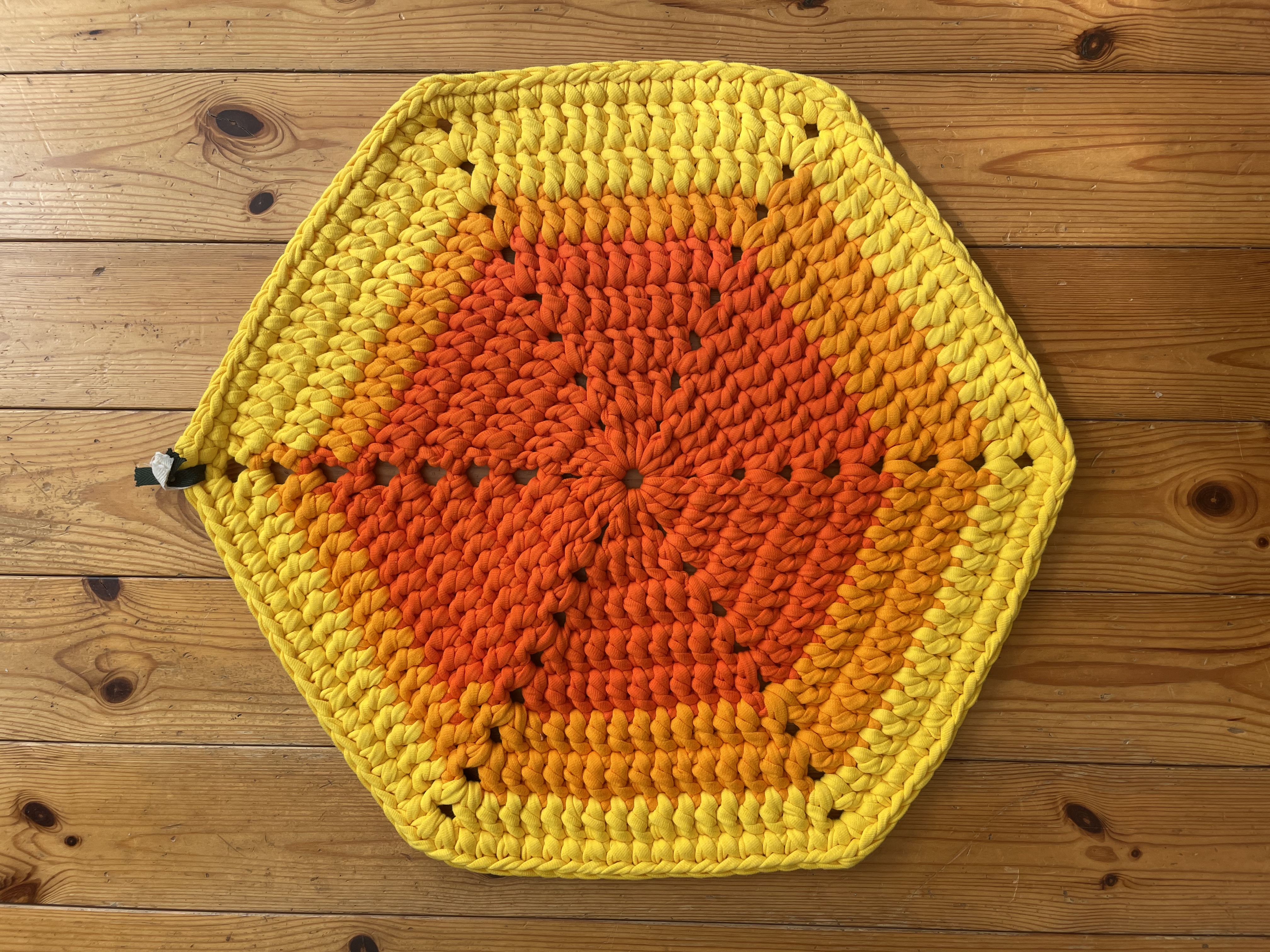 ラグマット【アップサイクル　Tシャツヤーン　iTTo】