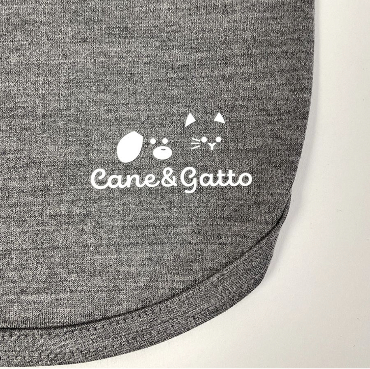 【ペットウェア】地球とワンちゃんの肌を本気で考えた『cane & gatto』