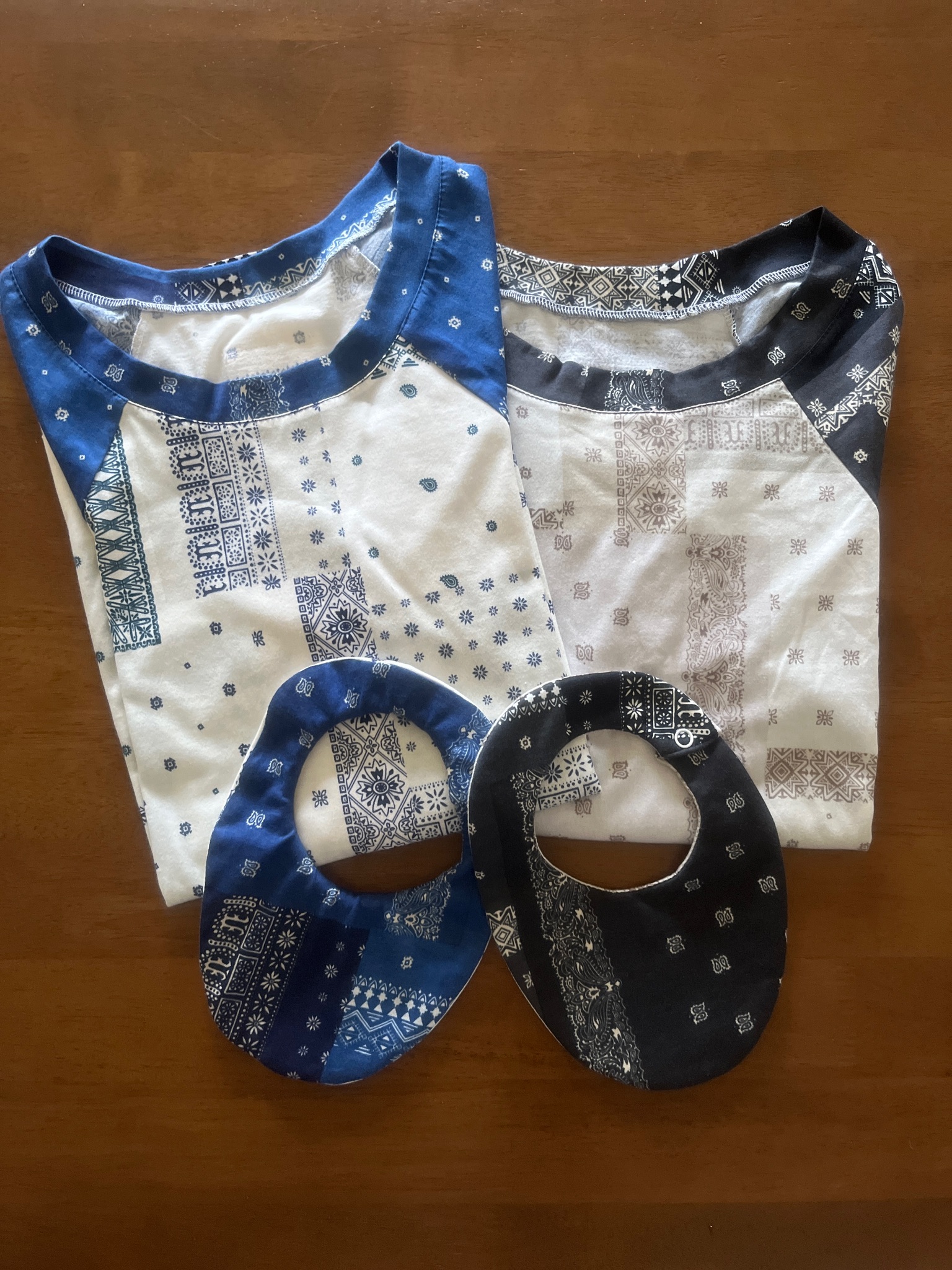 Organic cotton Raglan T paisley