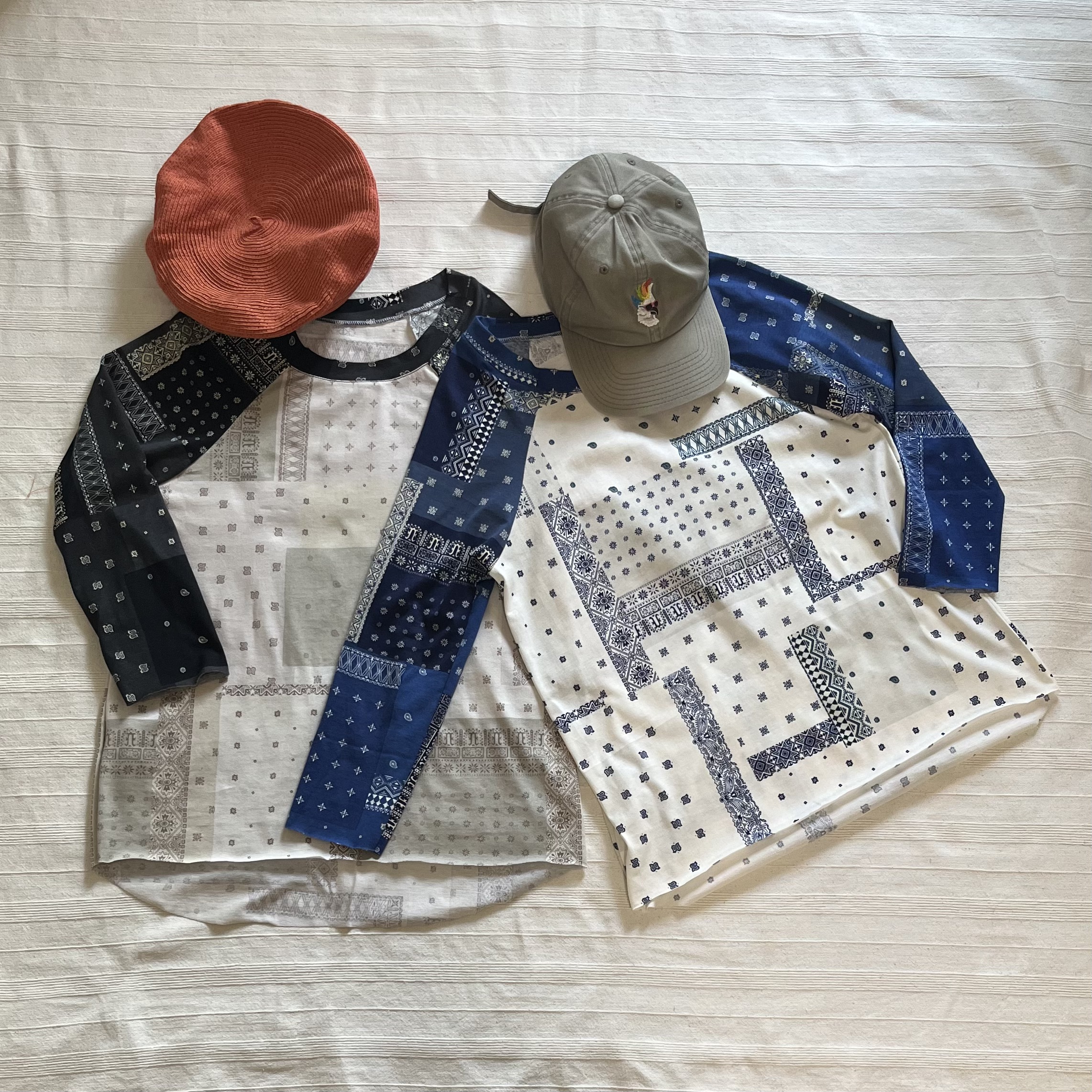 Organic cotton Raglan T paisley