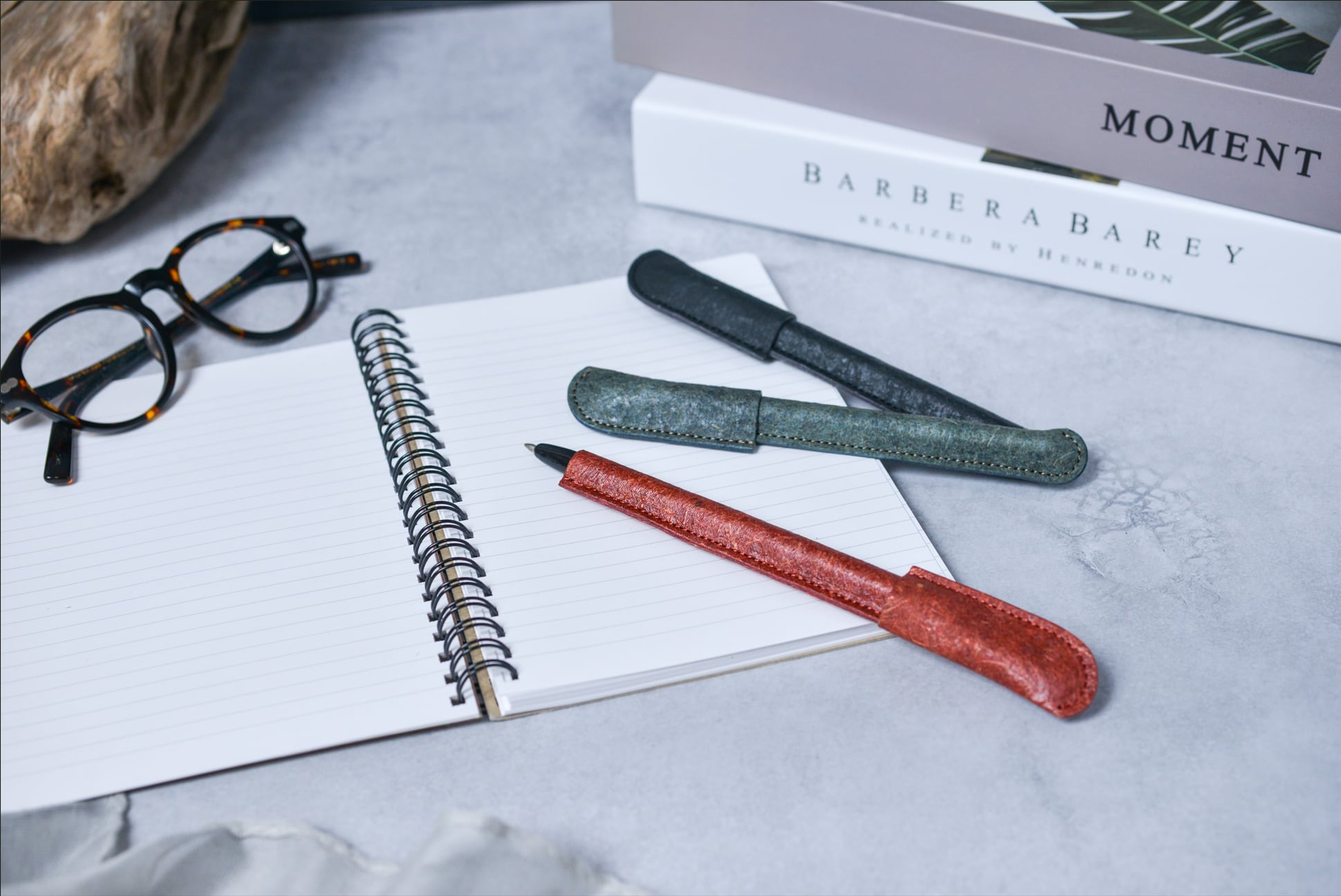 never leather ボールペン