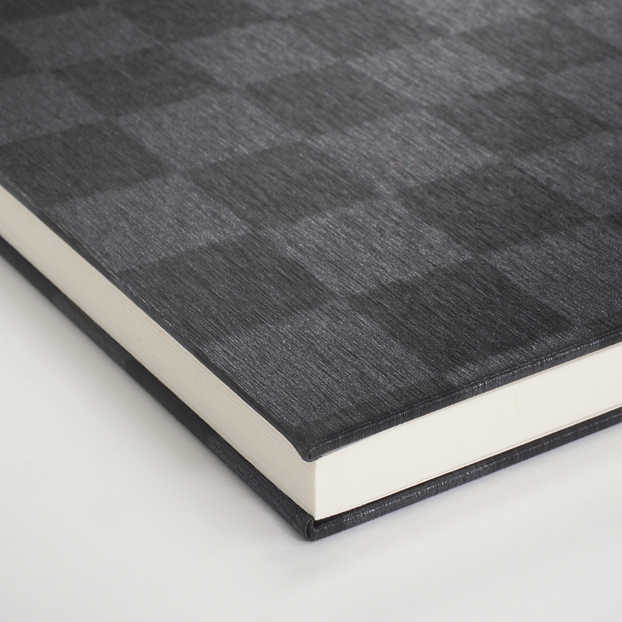 【御朱印帳】凛然 匠 黒選 濡羽市松｜みおつくし横丁