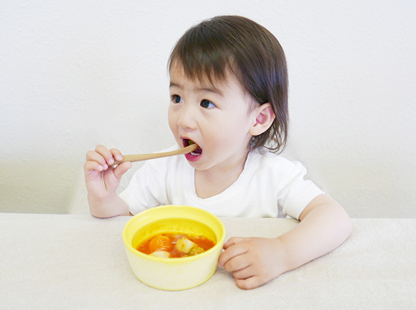 京都府から 京焼の こぼしにくい器