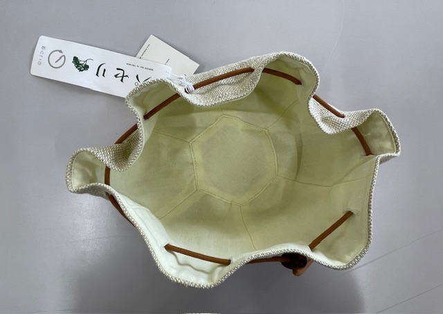 のこり染麻織器