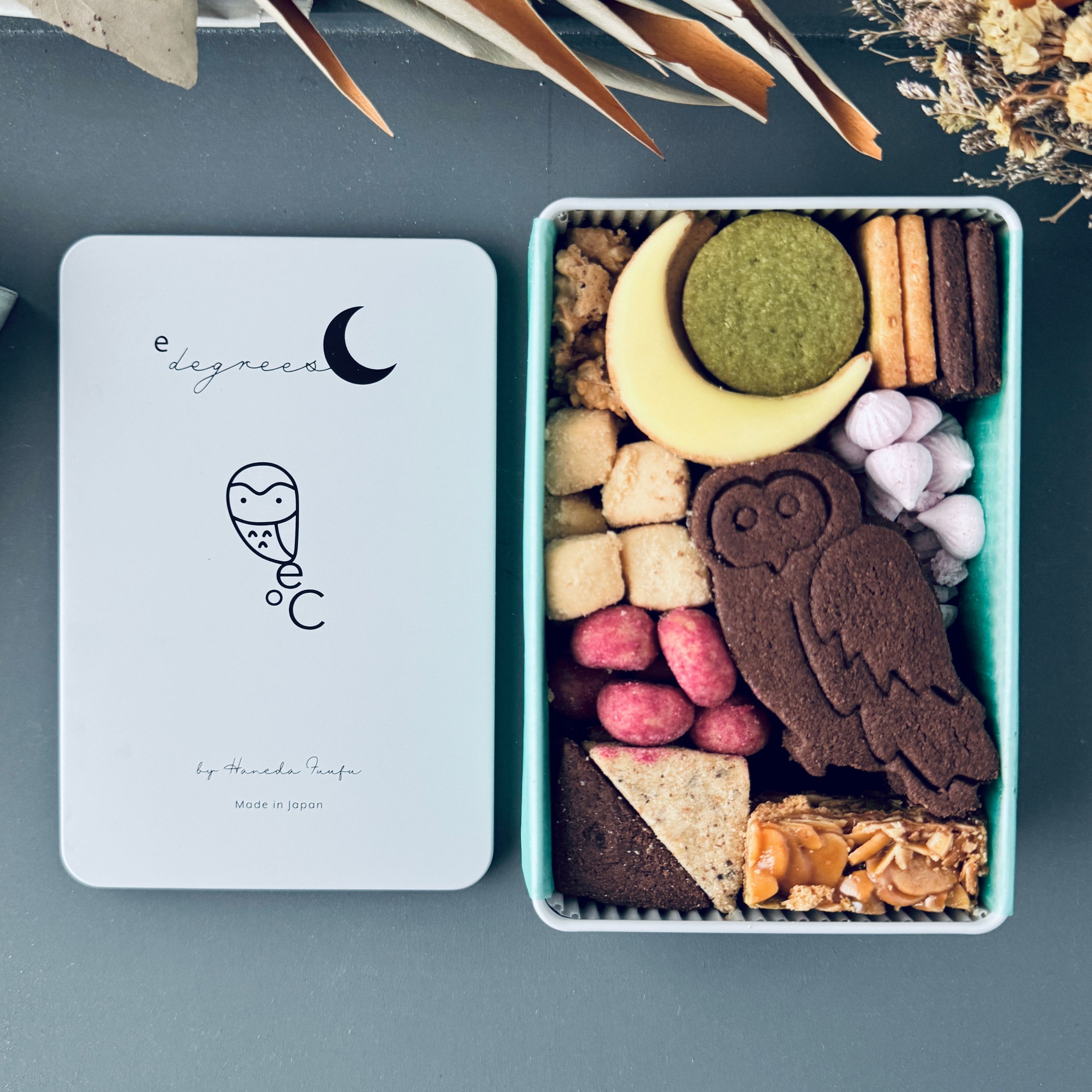 福を呼ぶフクロウとお月さまのクッキー缶｜e℃