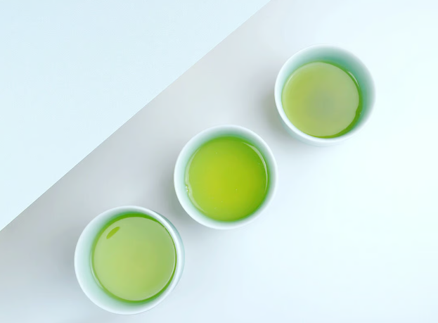 鍋島青磁 煎茶碗（二個）