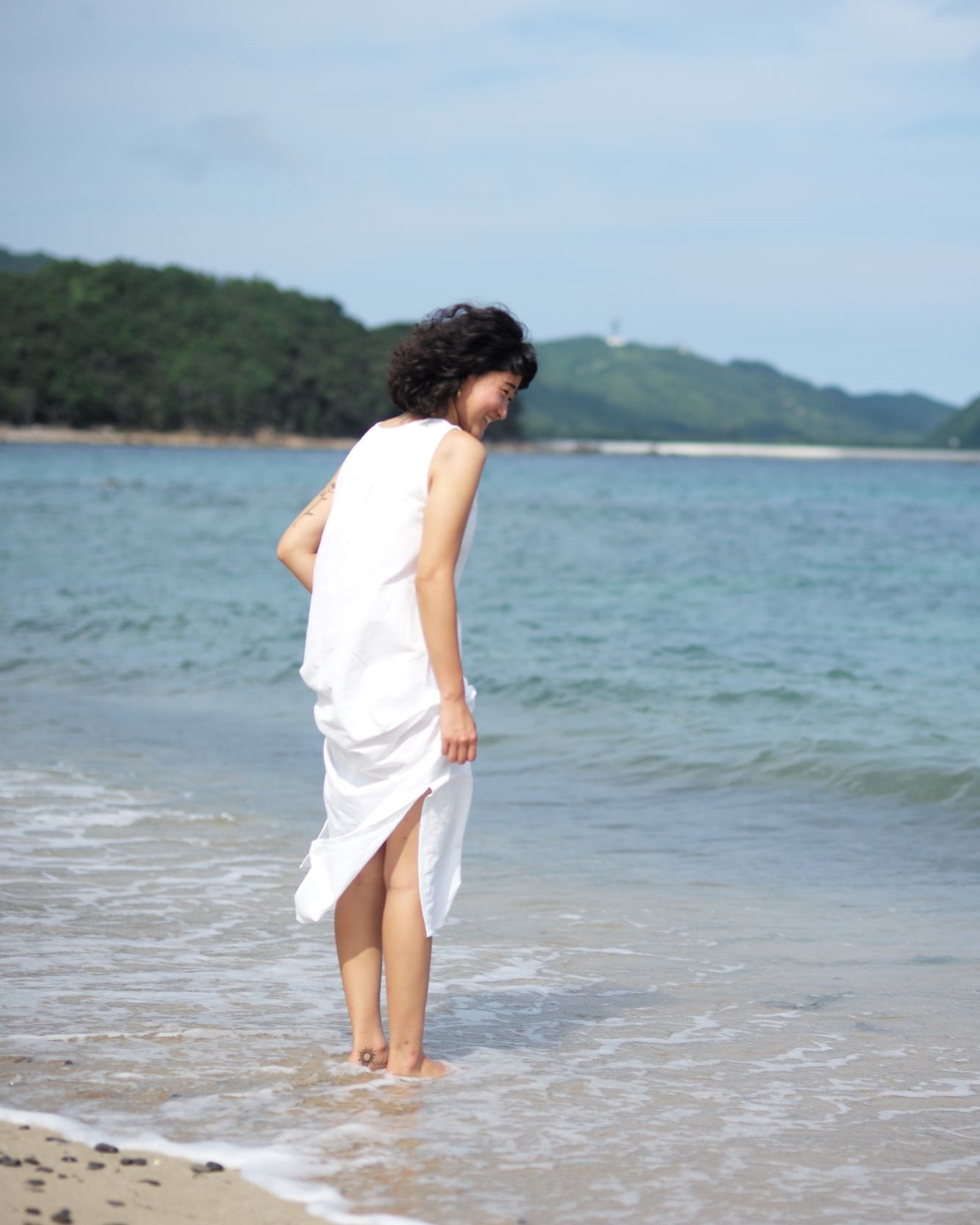 旅する白いワンピース【艶-TSUYA-DRESS | WHITE】