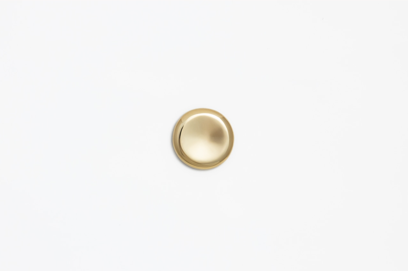 mona BRASS MAGNET