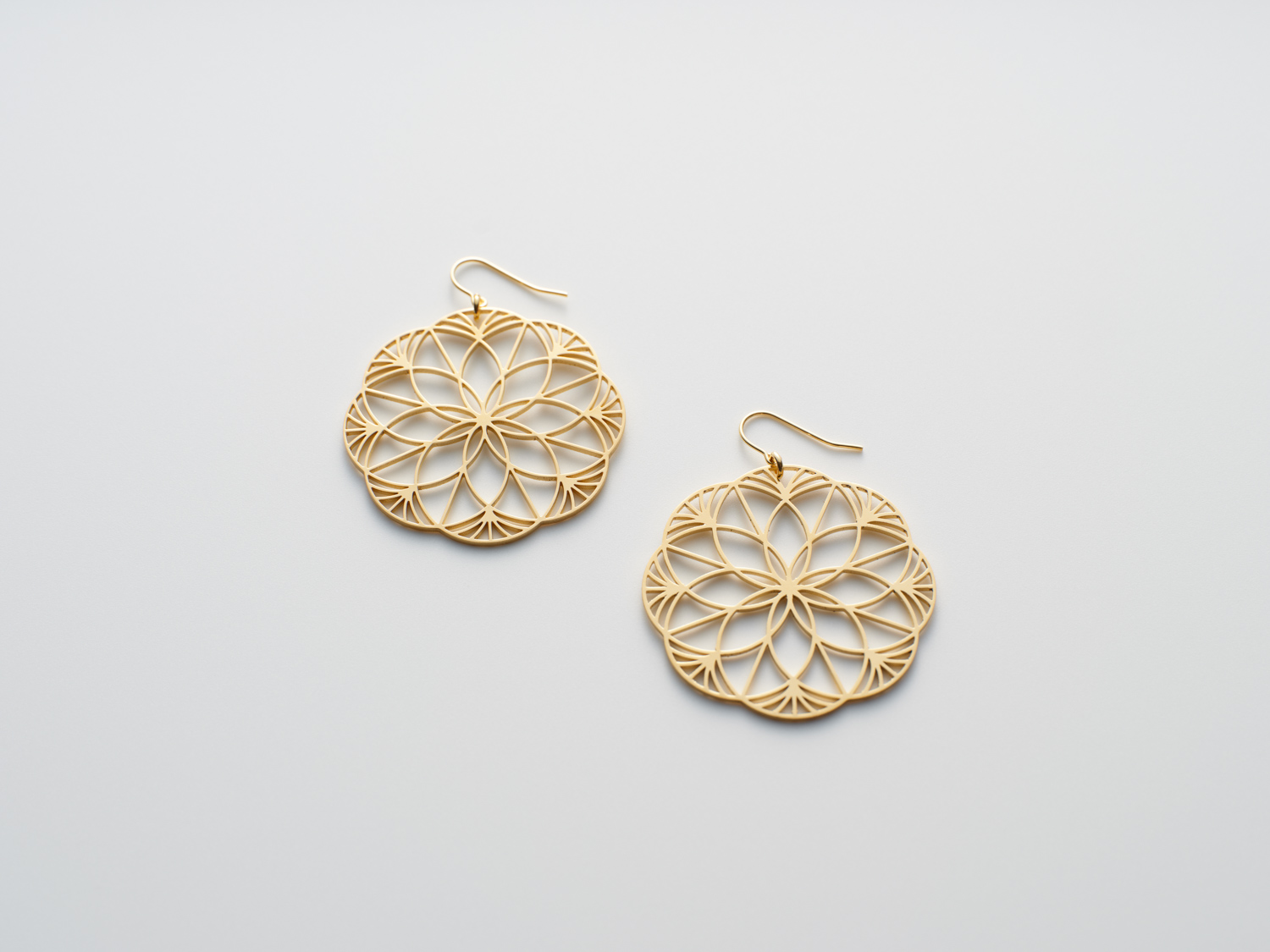 ユニメット ピアス（ゴールド）